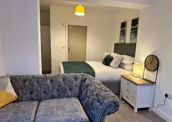 Belsay 4 Bedroom Bungalow With Loft Conversion