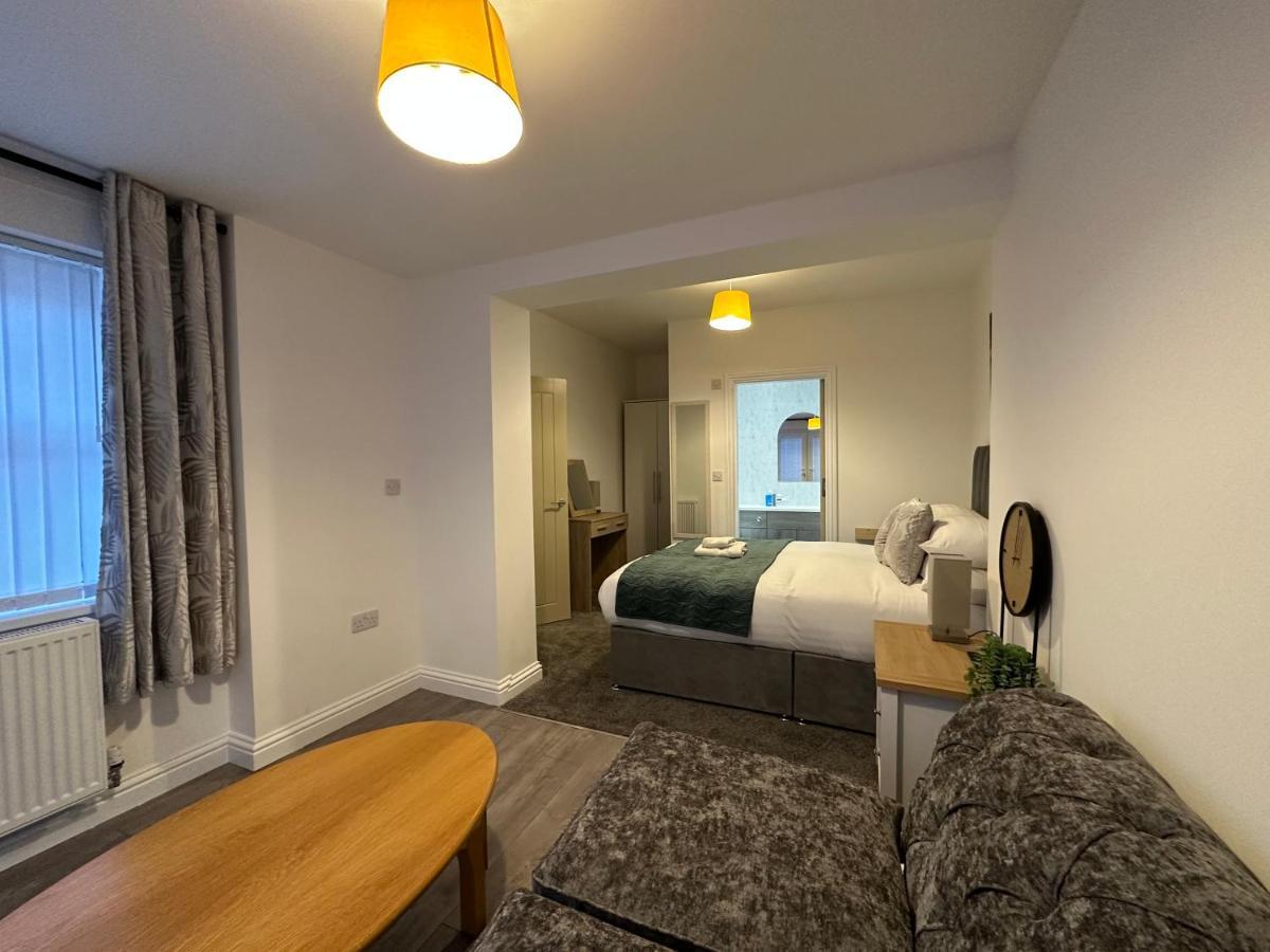 Belsay 4 Bedroom With Loft Conversion Holiday home *